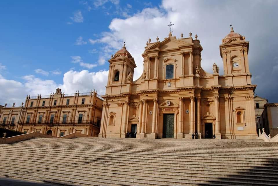 Casa Vico Lepre Villa Noto Luaran gambar